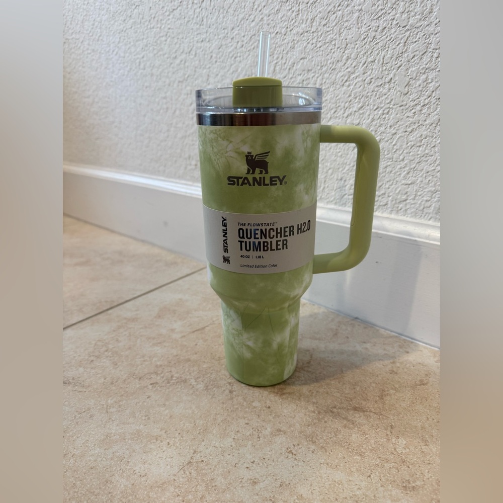 NWT - Stanley Quencher 2.0 Tumbler, Green Tie Dye